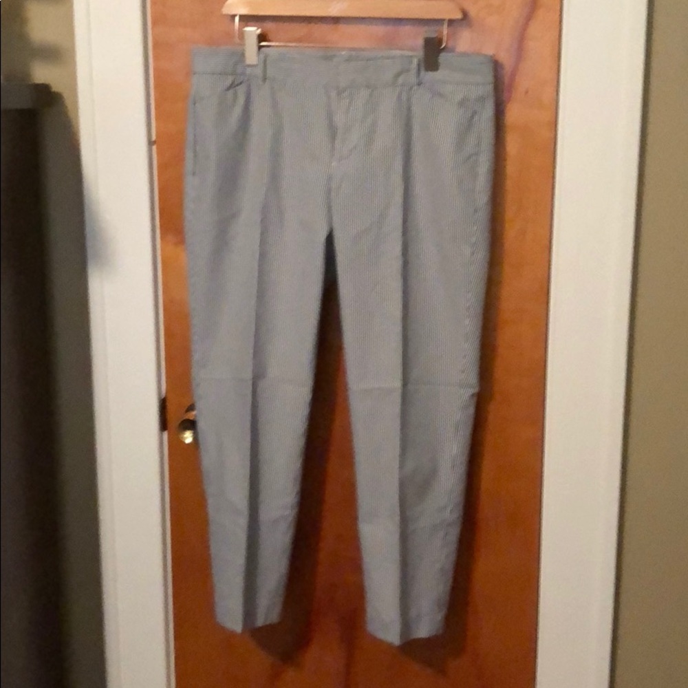Slim Cropped Seersucker Pants